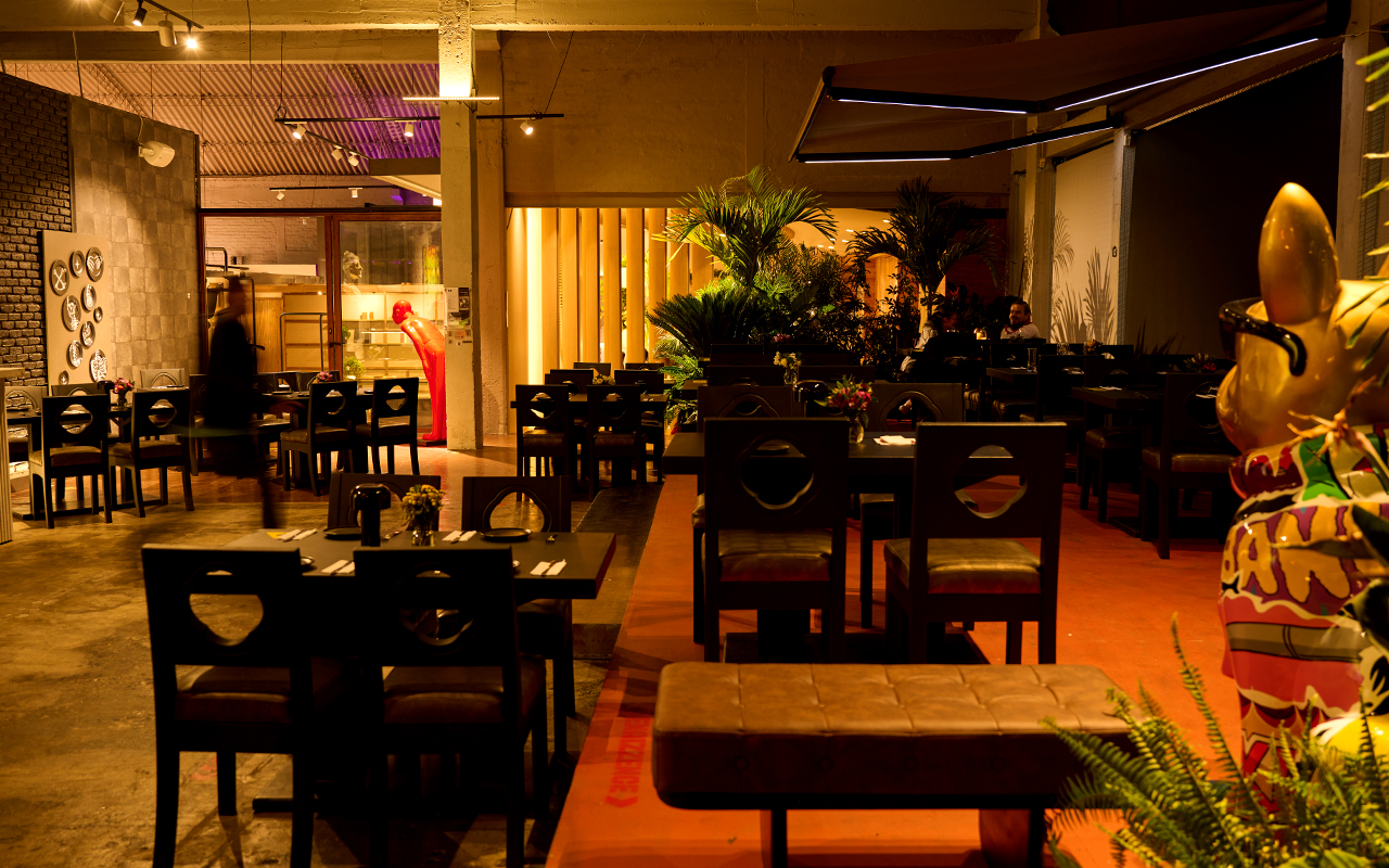 diseno horeca ecuador, Ficto, Pantallas restaurante Mundial, diseño interior restaurantes, Paul Astudillo, Lucho Vallejo, Food design ecuador, diseño restaurantes pequeños